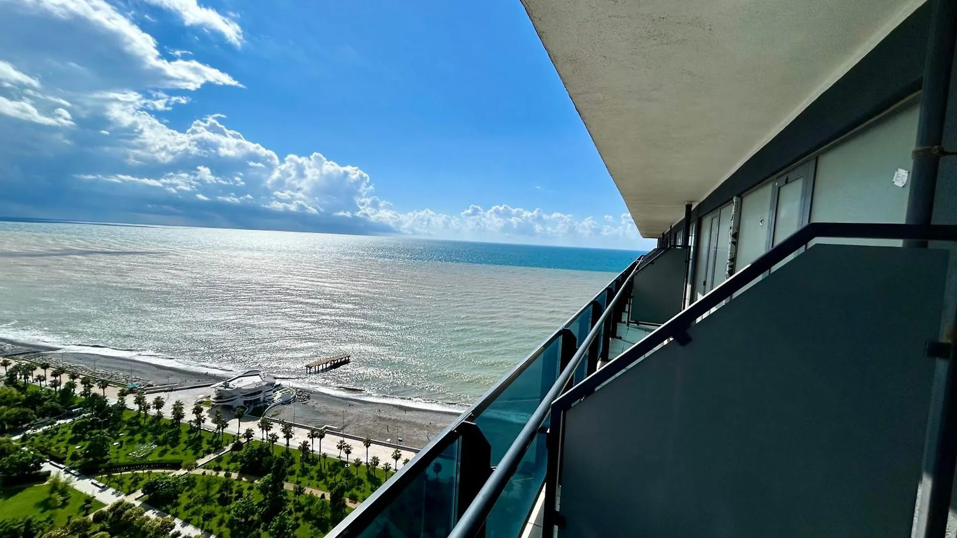 Apart Otel Real Beach Tower Batum