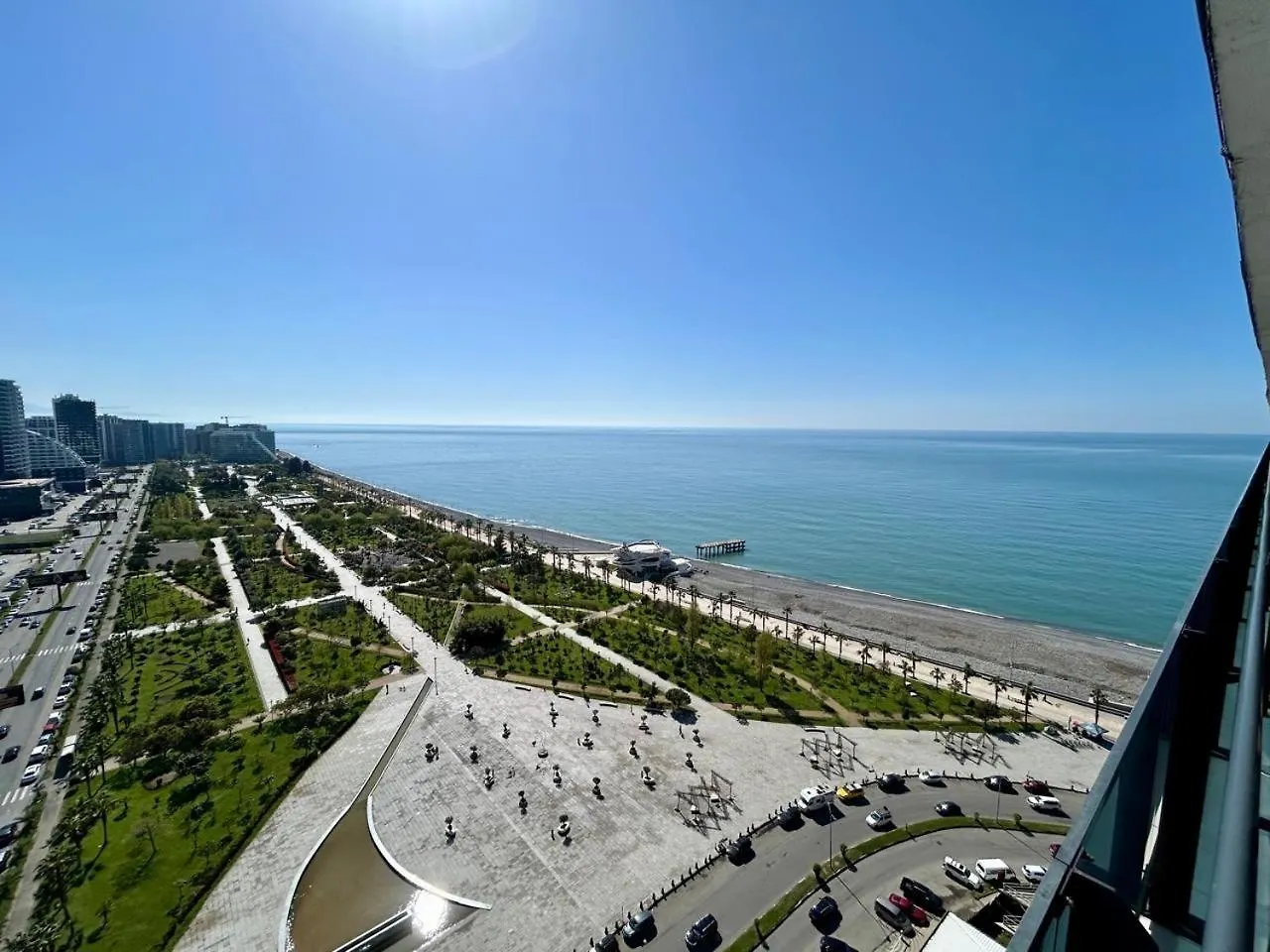 Real Beach Tower Batumi Aparthotel