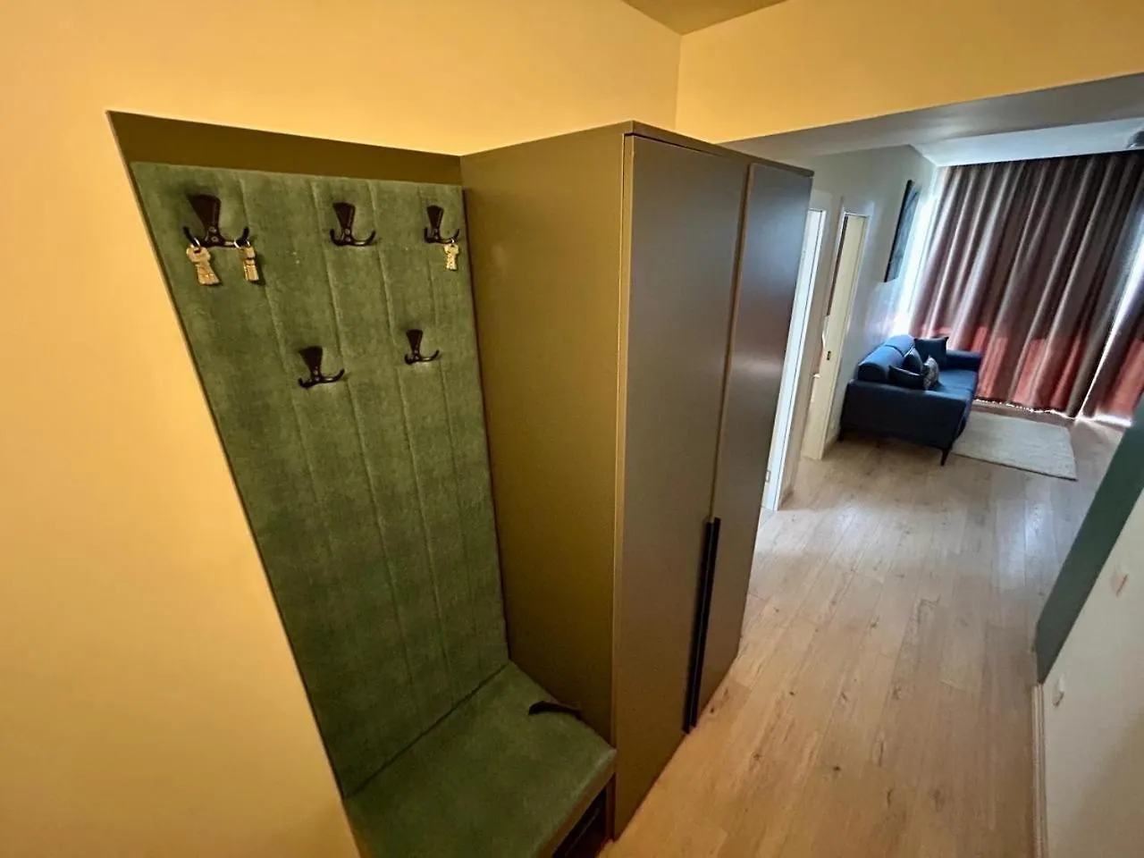 Real Beach Tower Batumi Aparthotel
