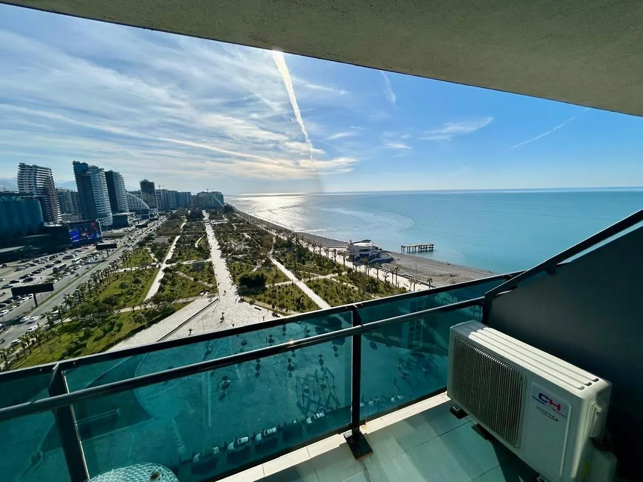 Real Beach Tower Batumi 0*,