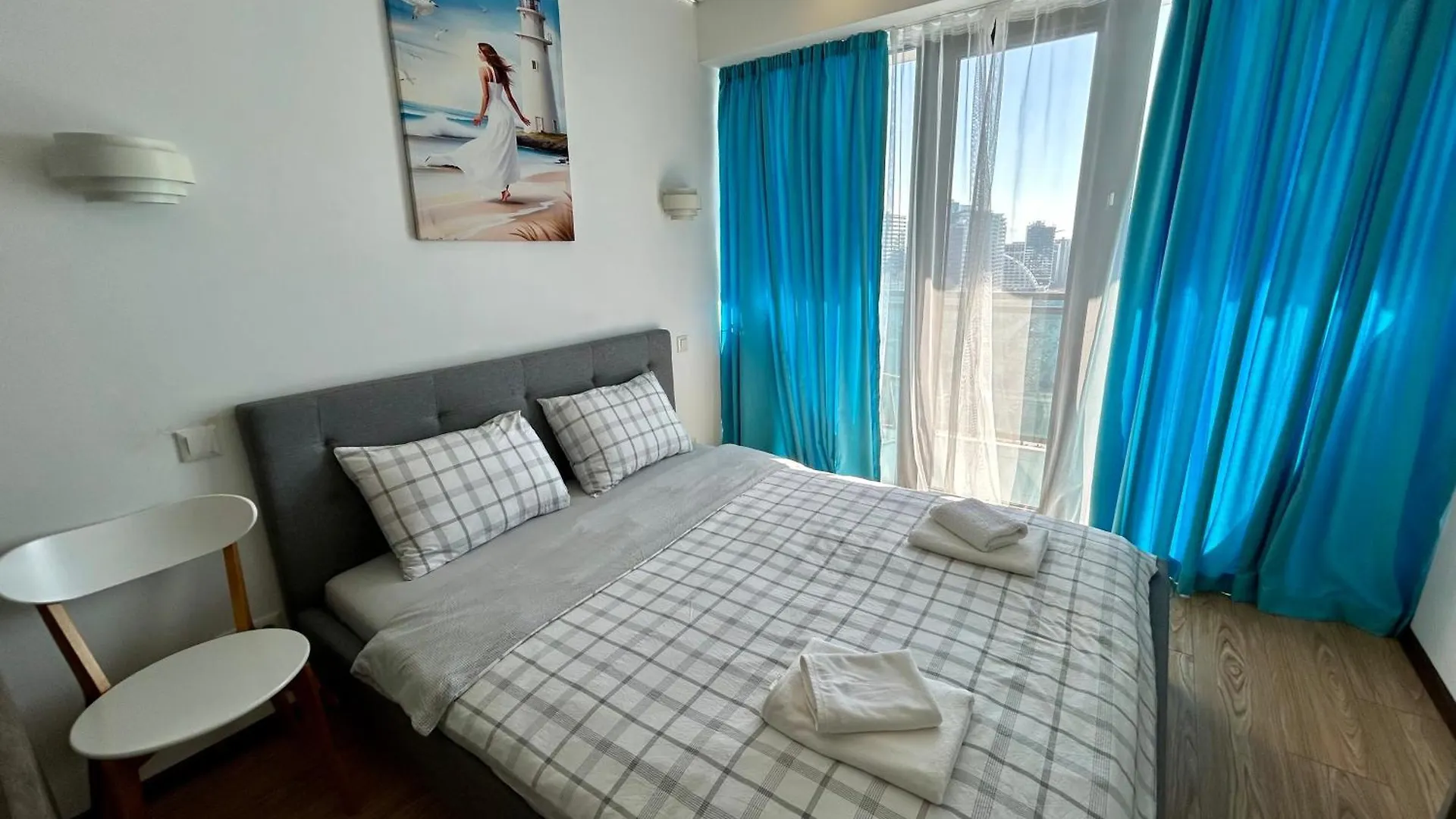 Real Beach Tower Batumi Aparthotel